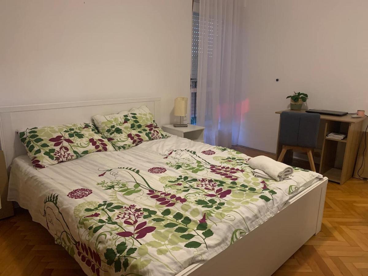 Apartment "Mime" ザダル エクステリア 写真